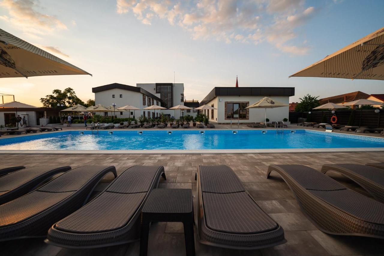 Hotel River Marosludas Kültér fotó